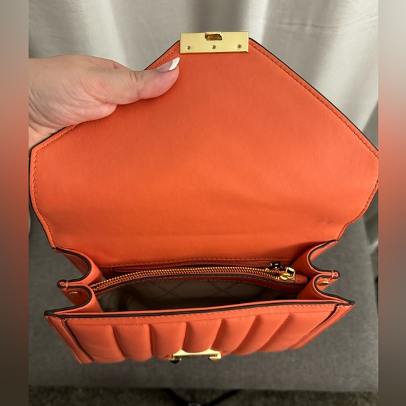 Michael Kors Whitney Large Quilted Leather Convertible Shoulder Bag - Picture 6 of 10